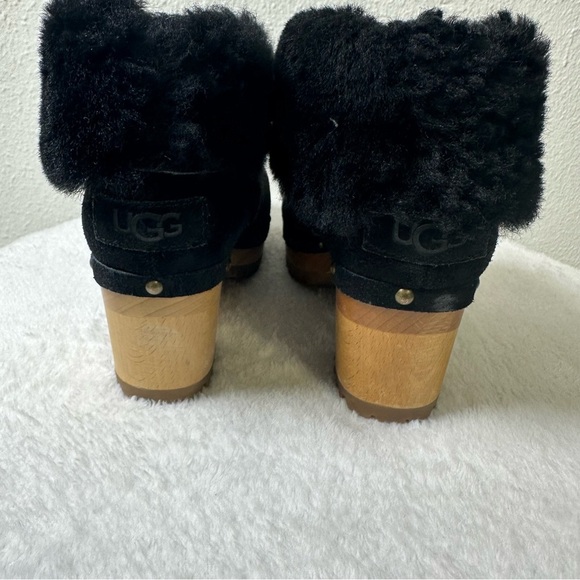 UGG Thebes Black Suede Clog Wooden Bootie Mules with Faux Fur Trim - Picture 5 of 14